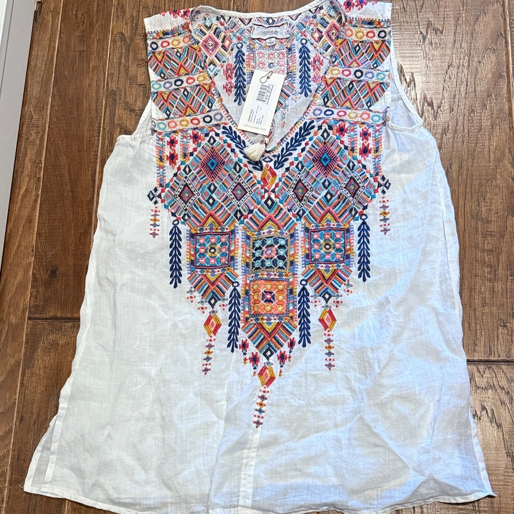 Johnny Was White Tank Top with Colorful Embroidery